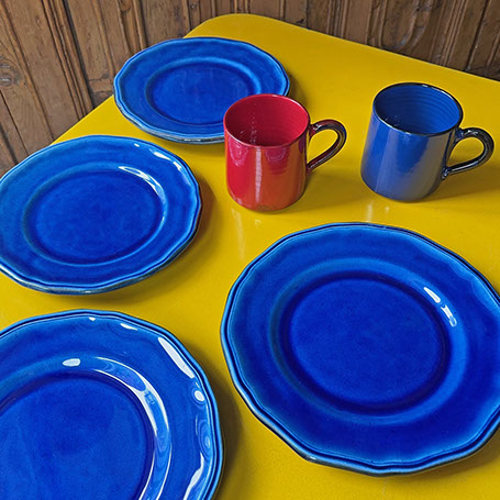 plates and mugs